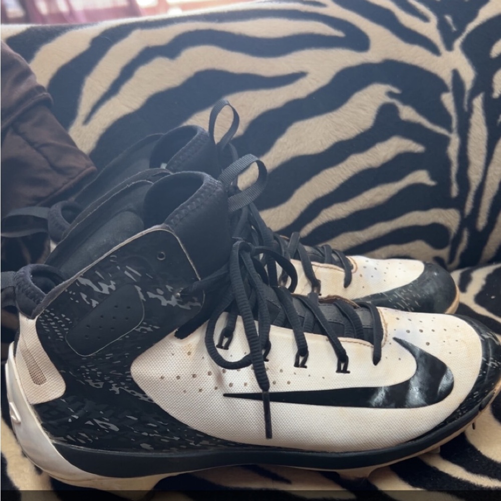 Men’s Baseball Cleats - size 8 1/2